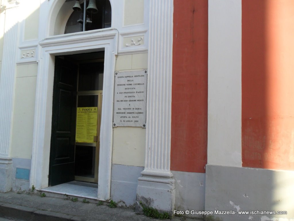 La fonte Lamartine, l' unica fredda di Piazza dei Bagni del Gurgitello, dismessa ed oggi con lavori in corso proprio di fronte alle ex- Terme   Lucibello